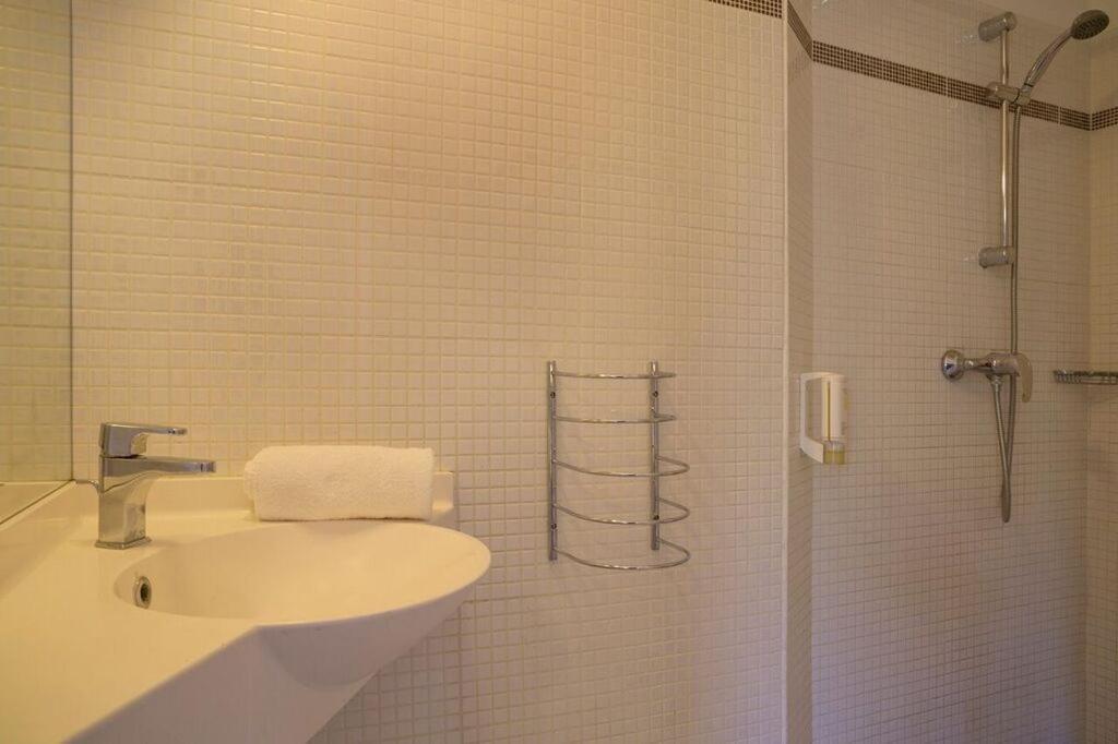 The Originals City, Hotel Novella Confort, Nantes Est Carquefou Zewnętrze zdjęcie