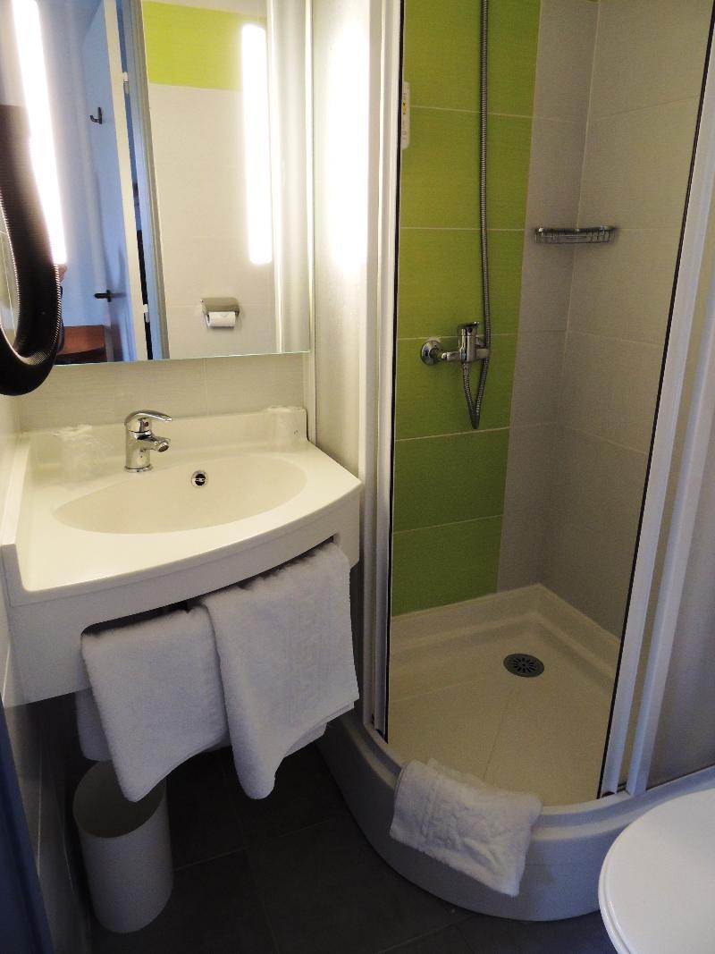The Originals City, Hotel Novella Confort, Nantes Est Carquefou Zewnętrze zdjęcie