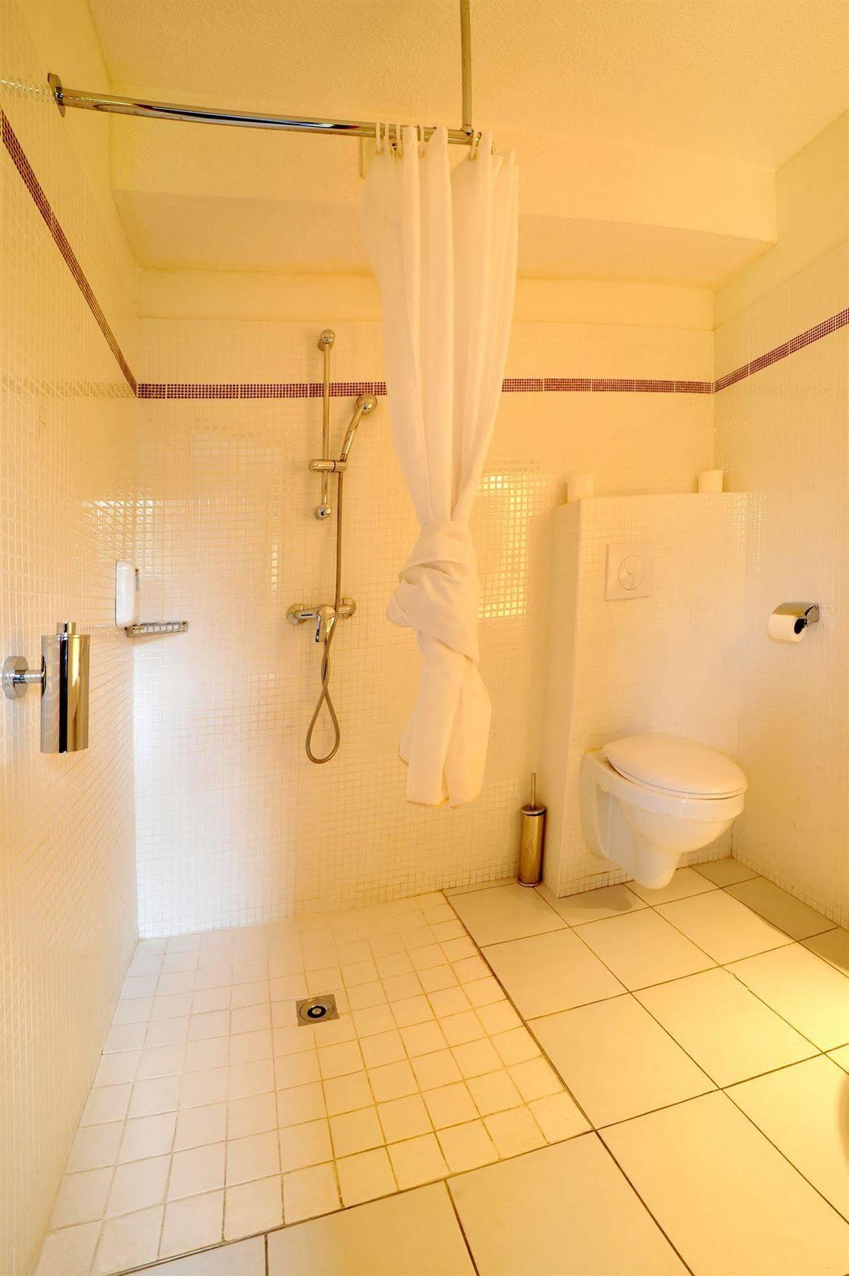 The Originals City, Hotel Novella Confort, Nantes Est Carquefou Zewnętrze zdjęcie
